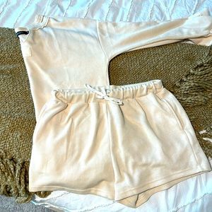 Two-Piece Comfy Set - Long Sleeve & Shorts - Beige